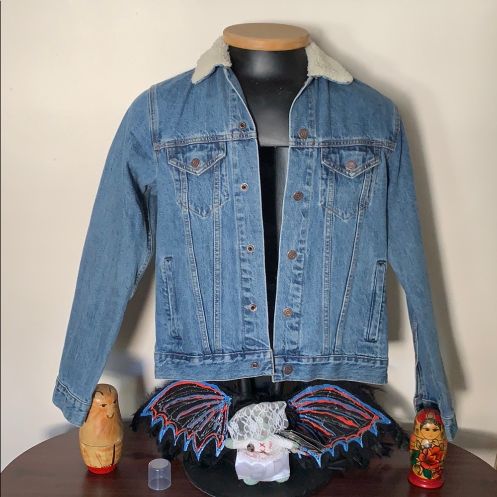 Men’s small Lucky Brand jean jacket NWOT